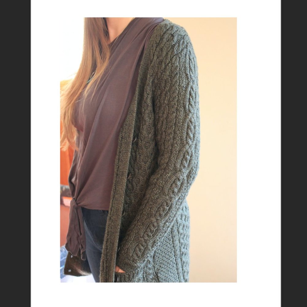 Inis Crafts Merino Wool S Green Botton Sweater